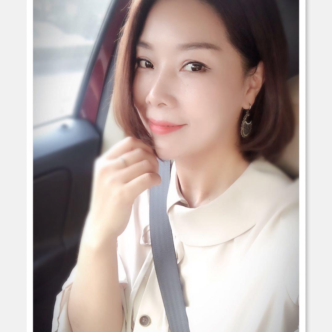 何小燕婚宴礼服定制（1号）