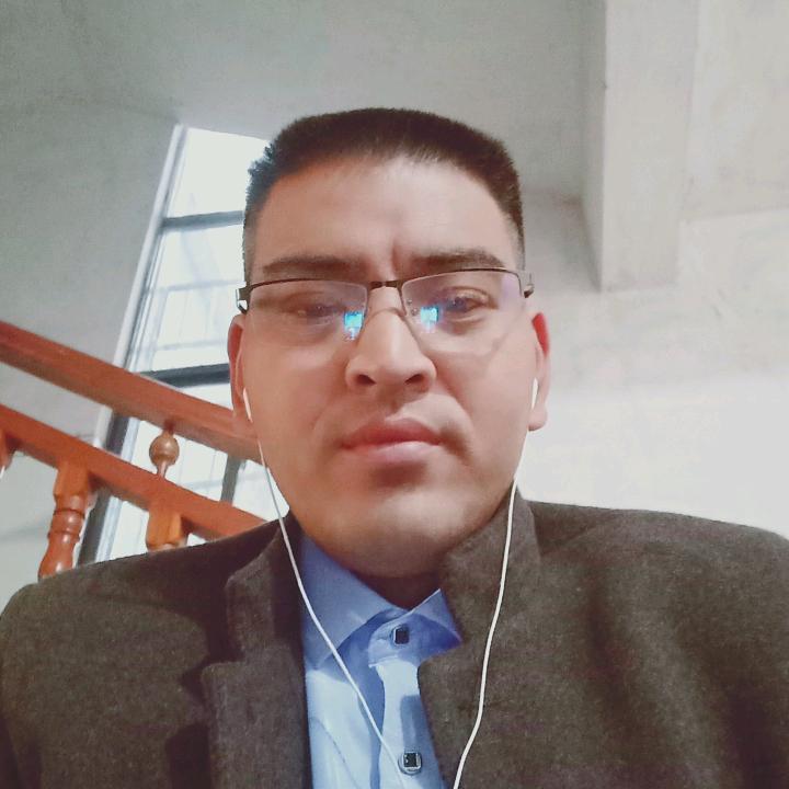 为了生活而努力或开心就好周贵林