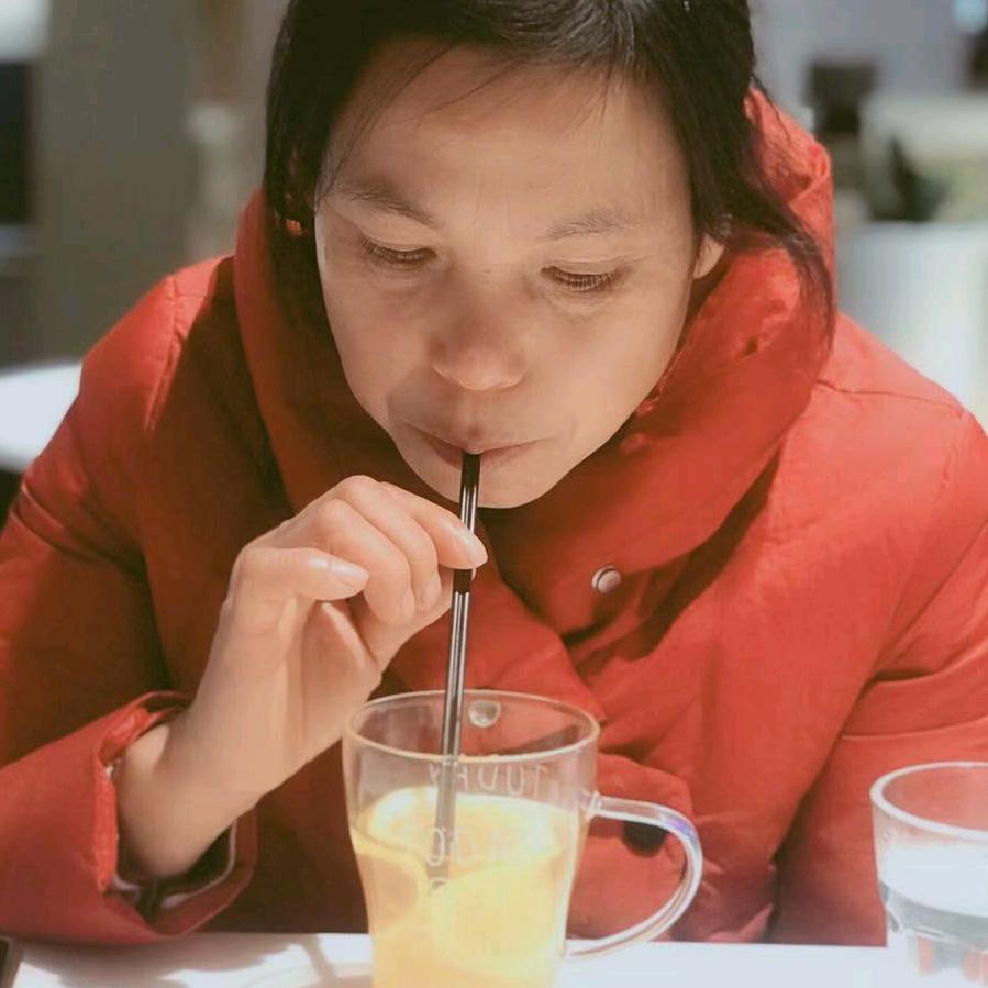 喂羊的小尹