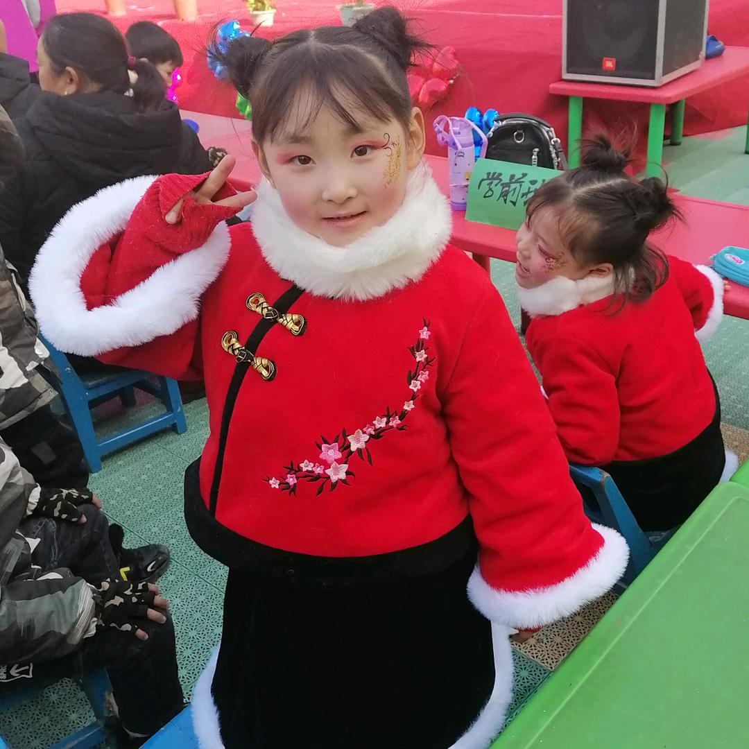 滢菲婷