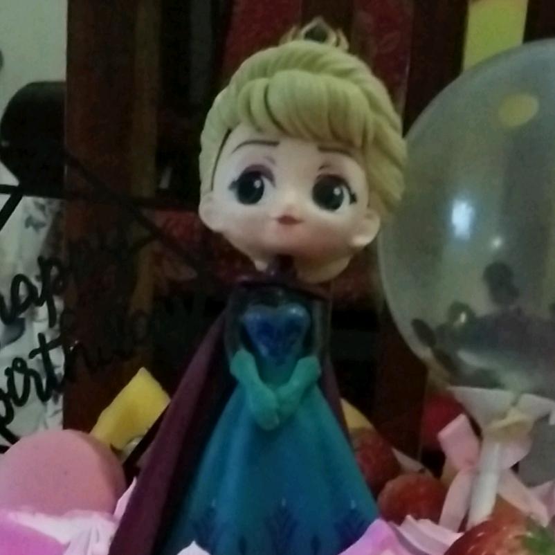璐杰