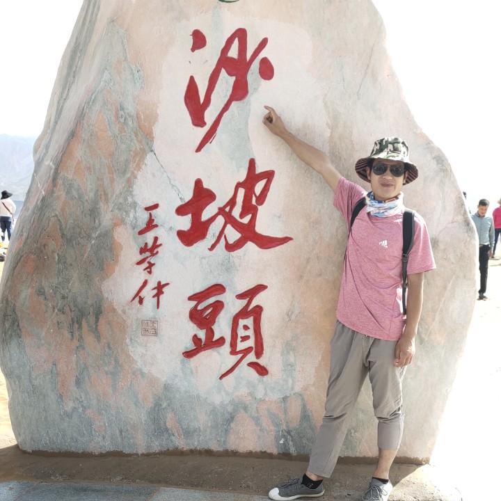 泉宇弘  展柜装修设计