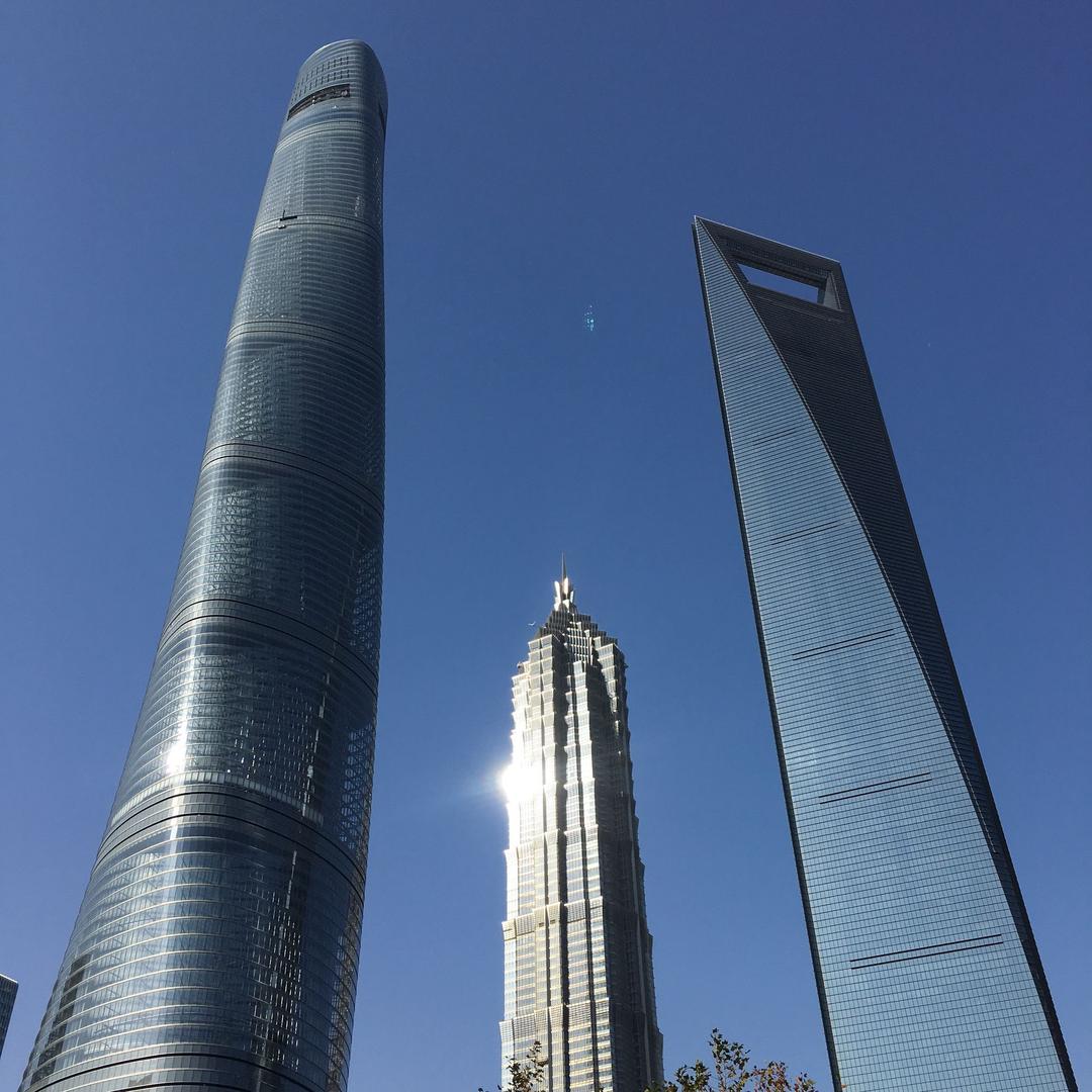 展翅高飞