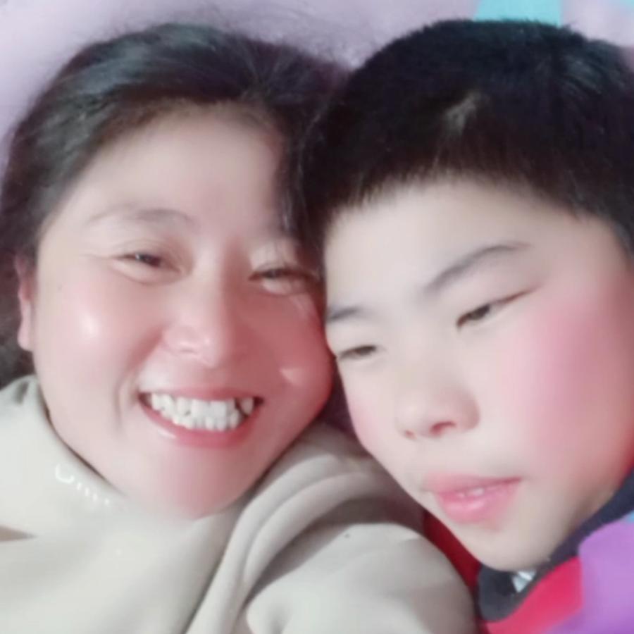 酸辣妈帅气宝贝