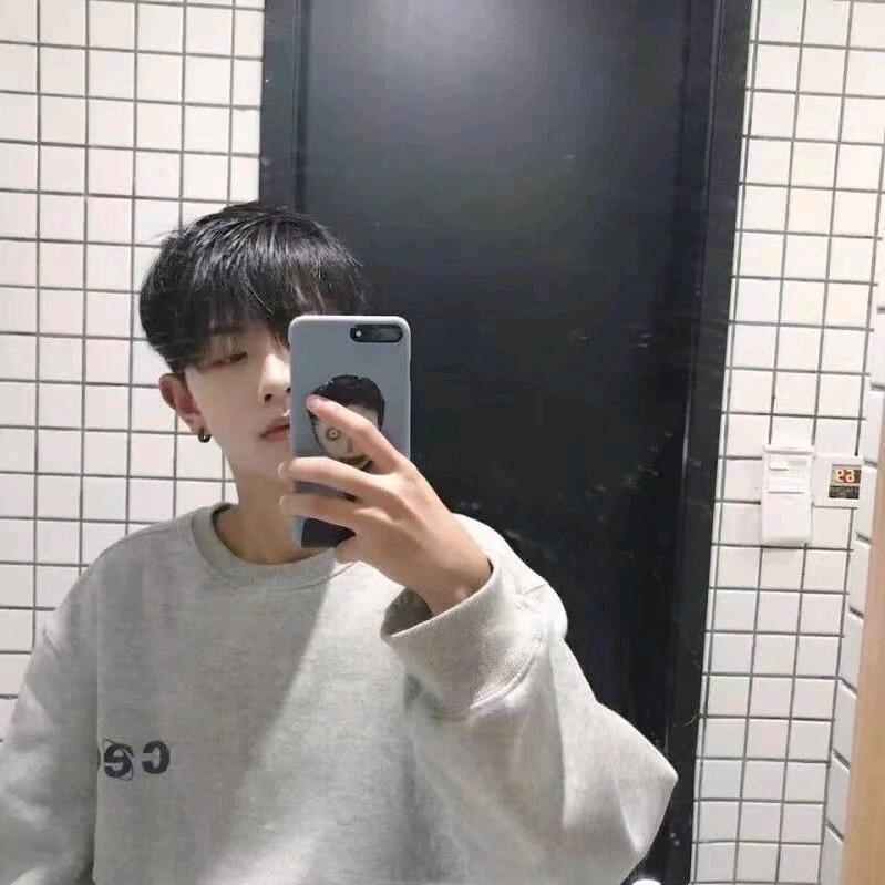 星期天的蓝玫瑰