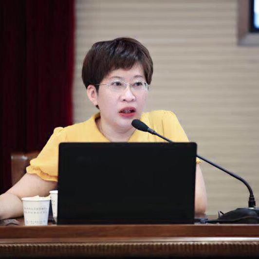 黄山江梅洁律师