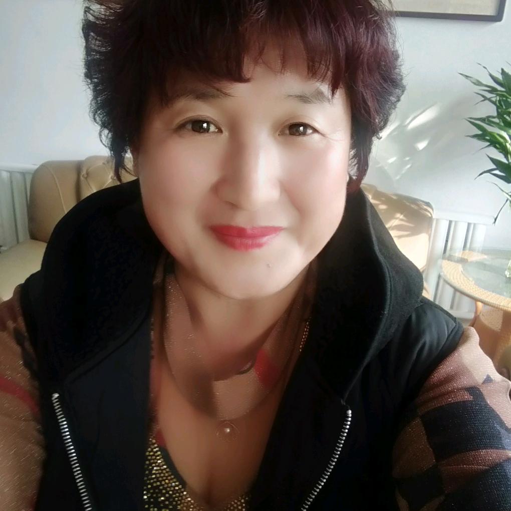 可花葡萄，草莓柿子