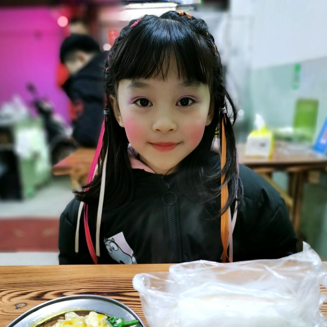 佳佳