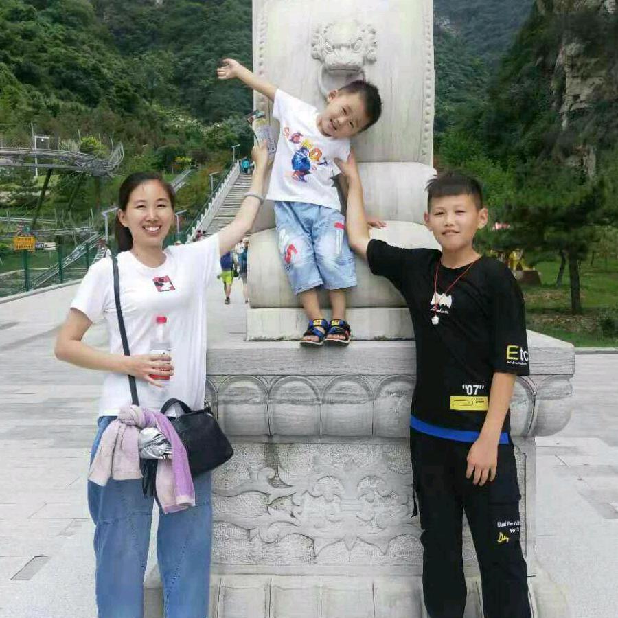 俩个宝贝的妈妈