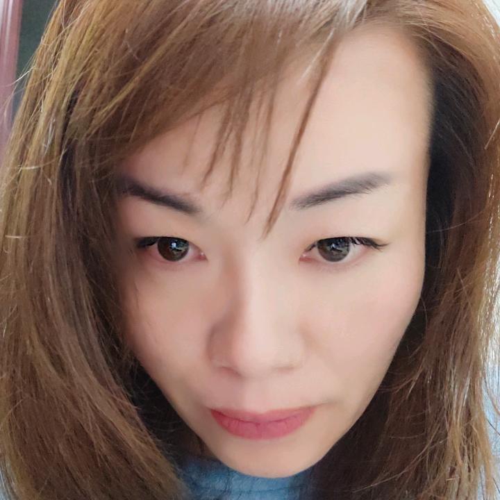 泸西土罐兔肉米线，品牌女装