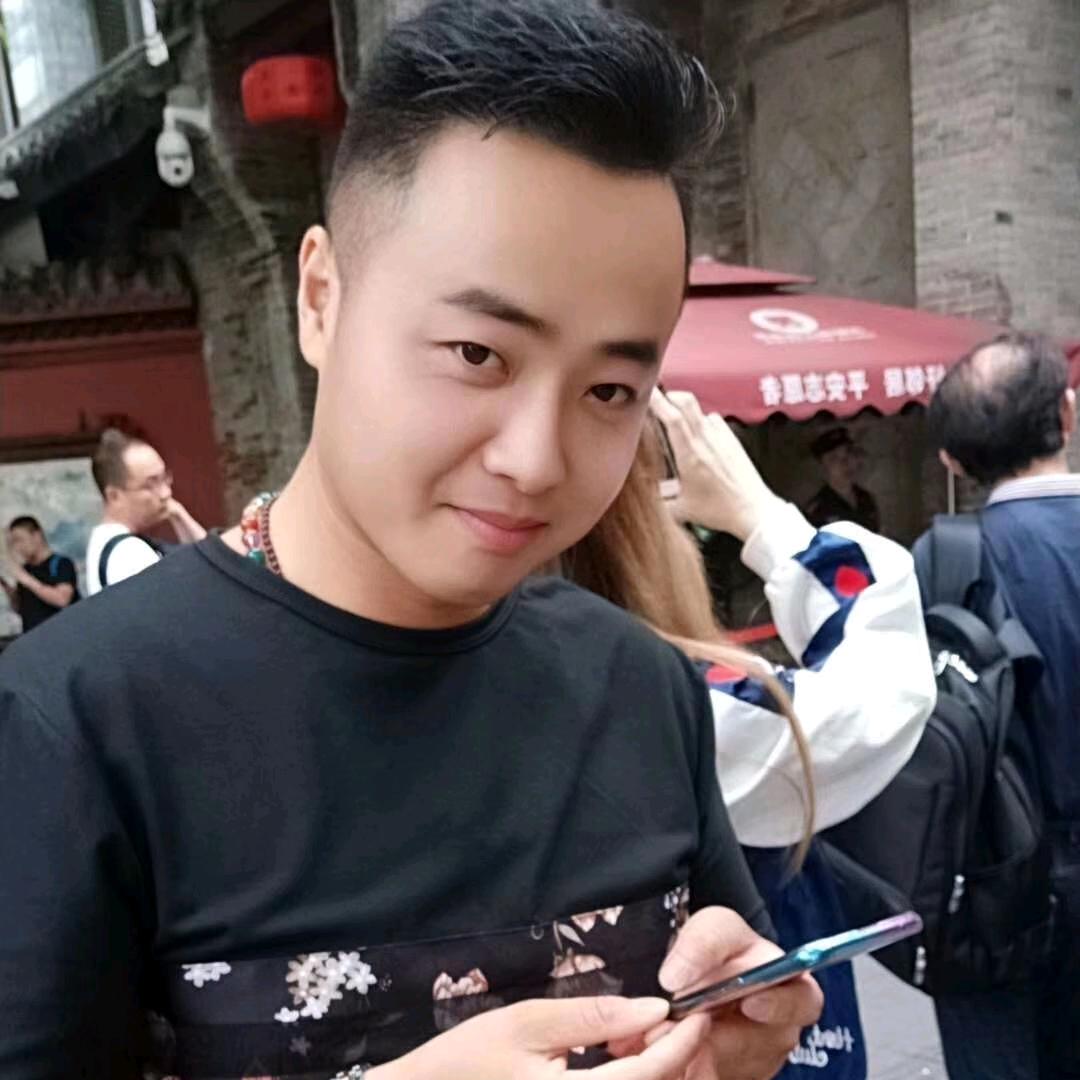 ꧁༺王子豪༻꧂
