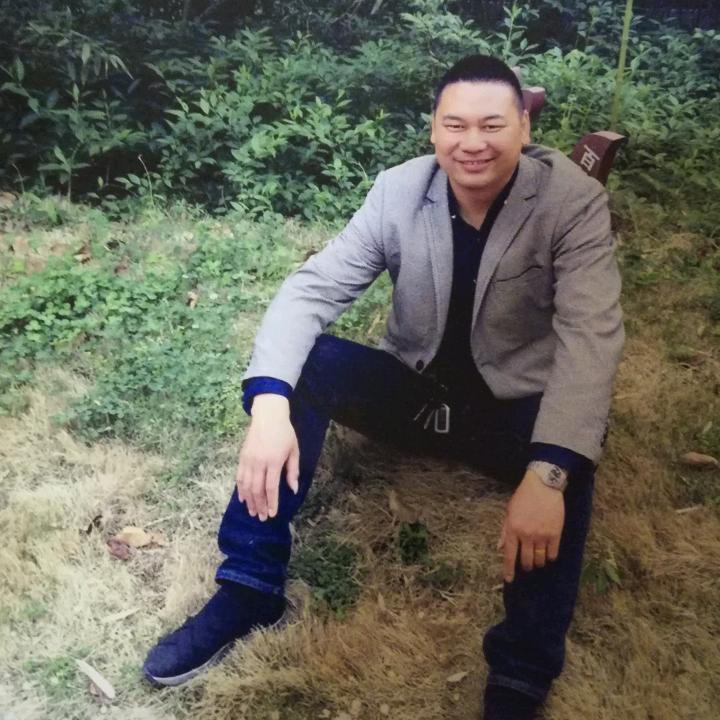 用户5495480551637何先生