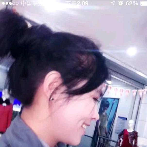 内丘衣站服装店