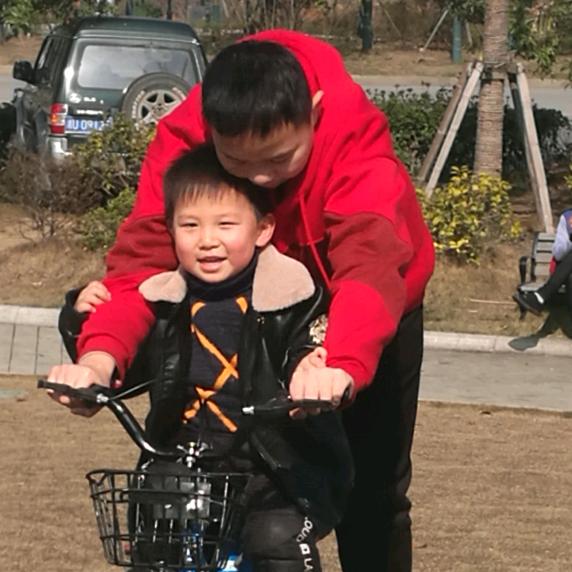 岁月静好ʕ•̫͡•ʕ*̫͡*ʕ•͓͡•ʔ