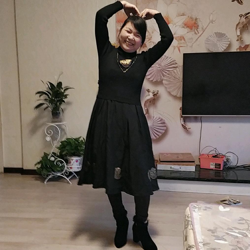 盛汉英。承接红白喜事，乐队，渔鼓，花鼓戏
