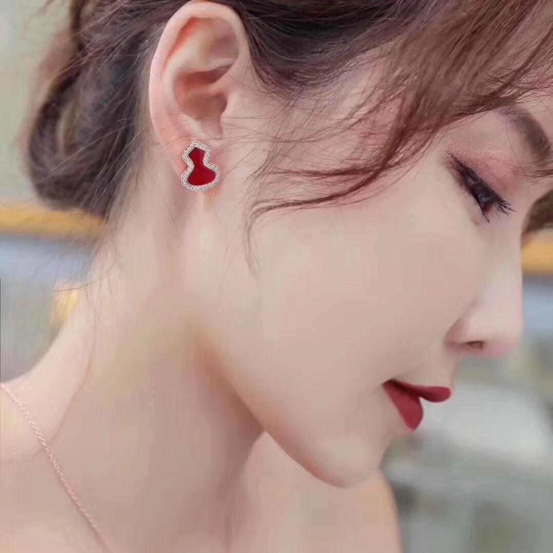 贩卖美丽的小姐姐