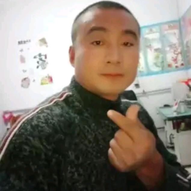 ╭(╯奋斗╰)╮