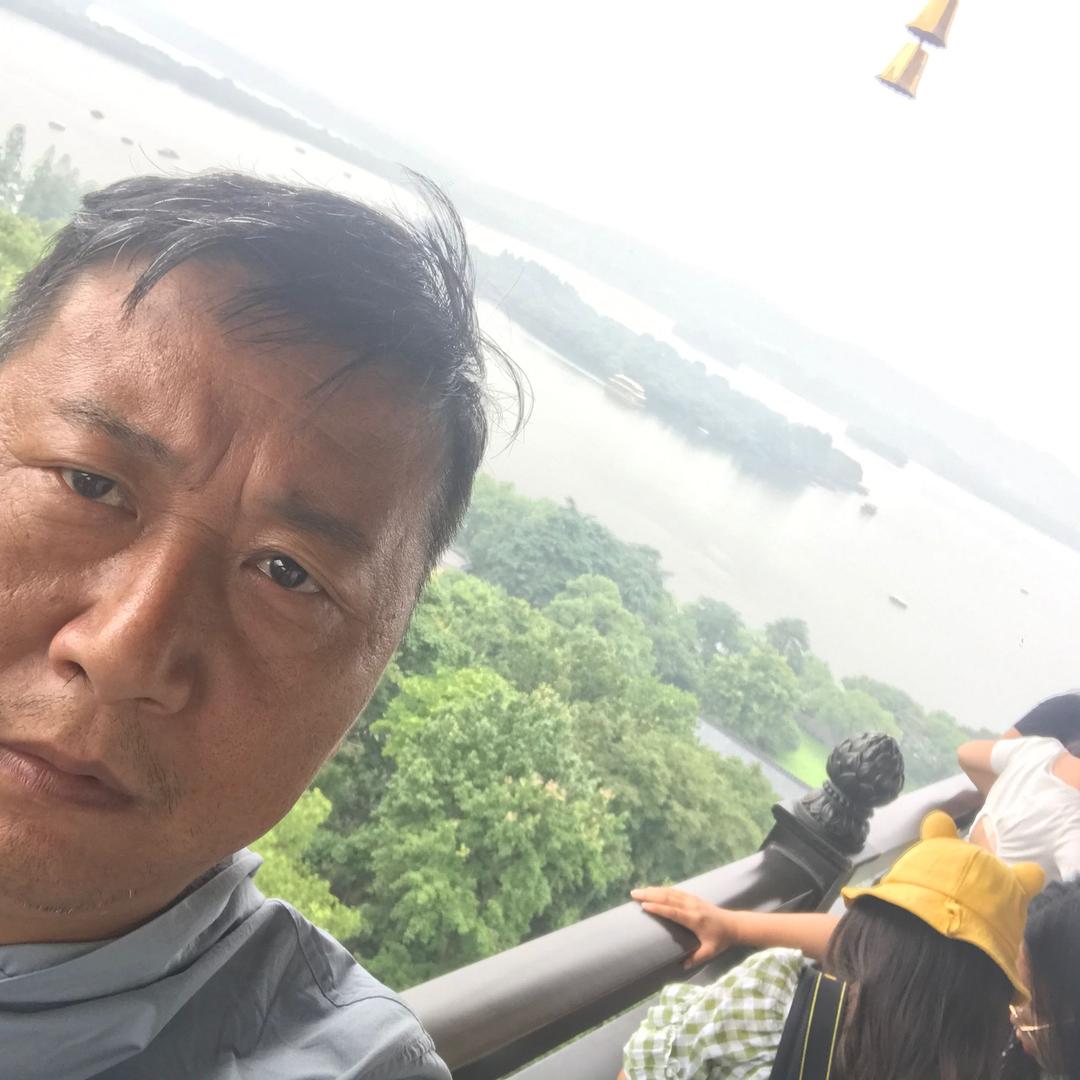 云南丛林家具有限公司