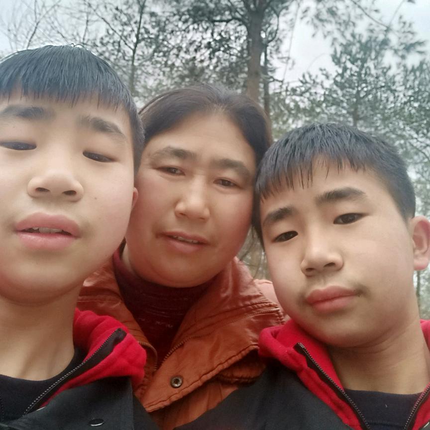 花好月圆幸福一家