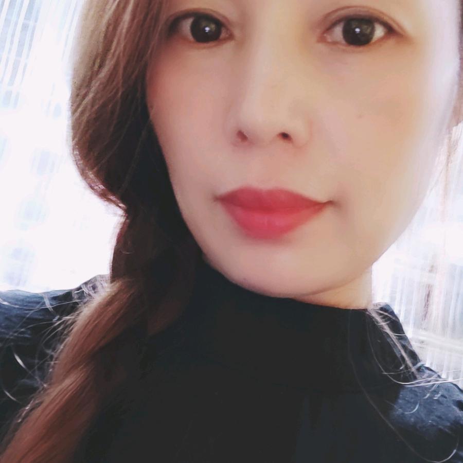 李玲