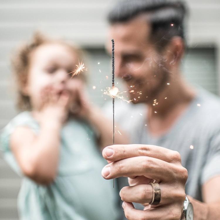 嘻嘻嘻嘻嘻嘻先生