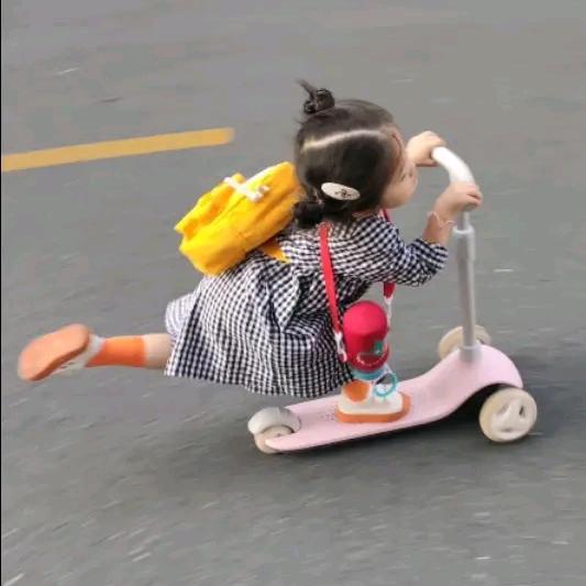 钟意.