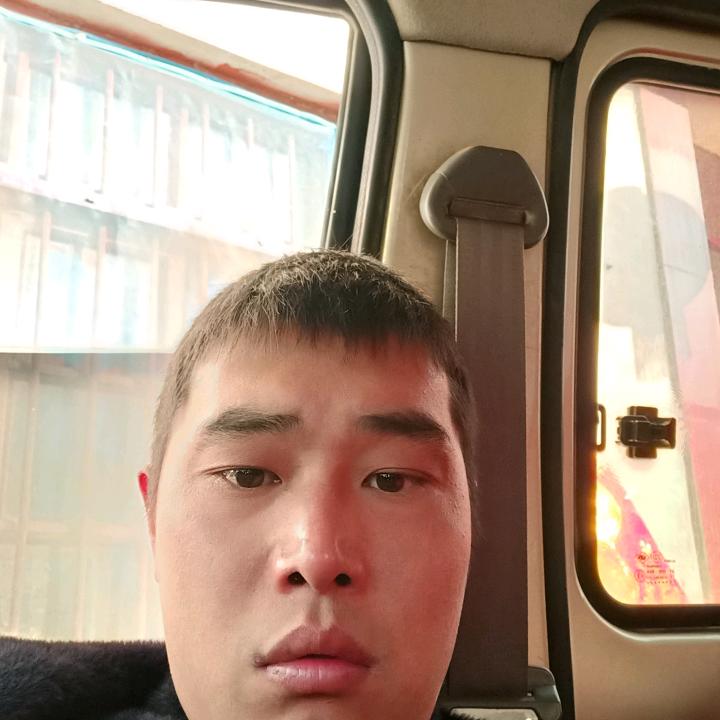 郑子伟