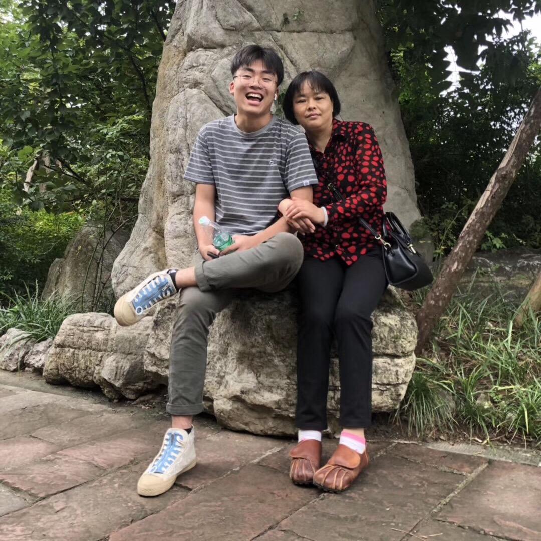 煌歌广场单间出租杜