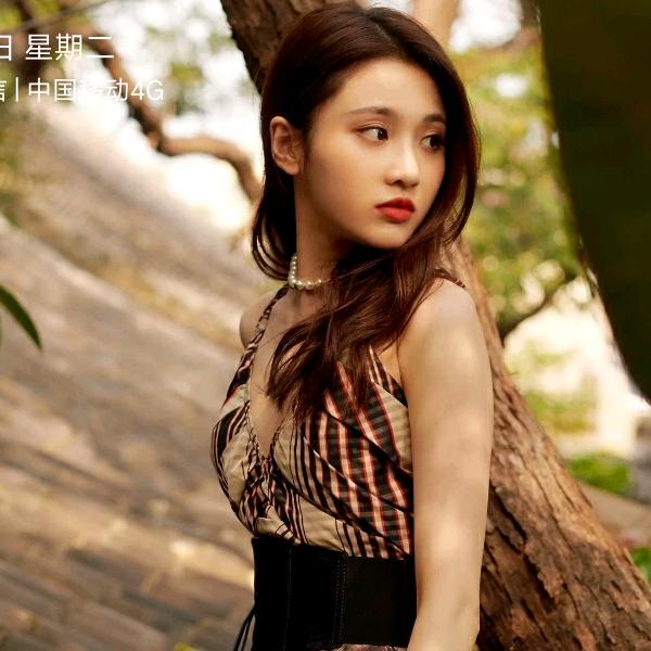 🎀小乖乖🎀（全世界最爱衣服的女人）