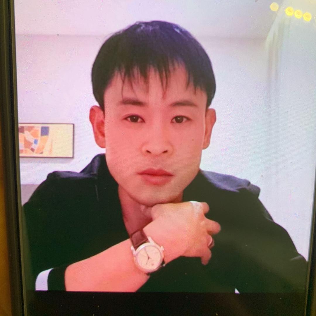黄。南京新起到物流有限公司。