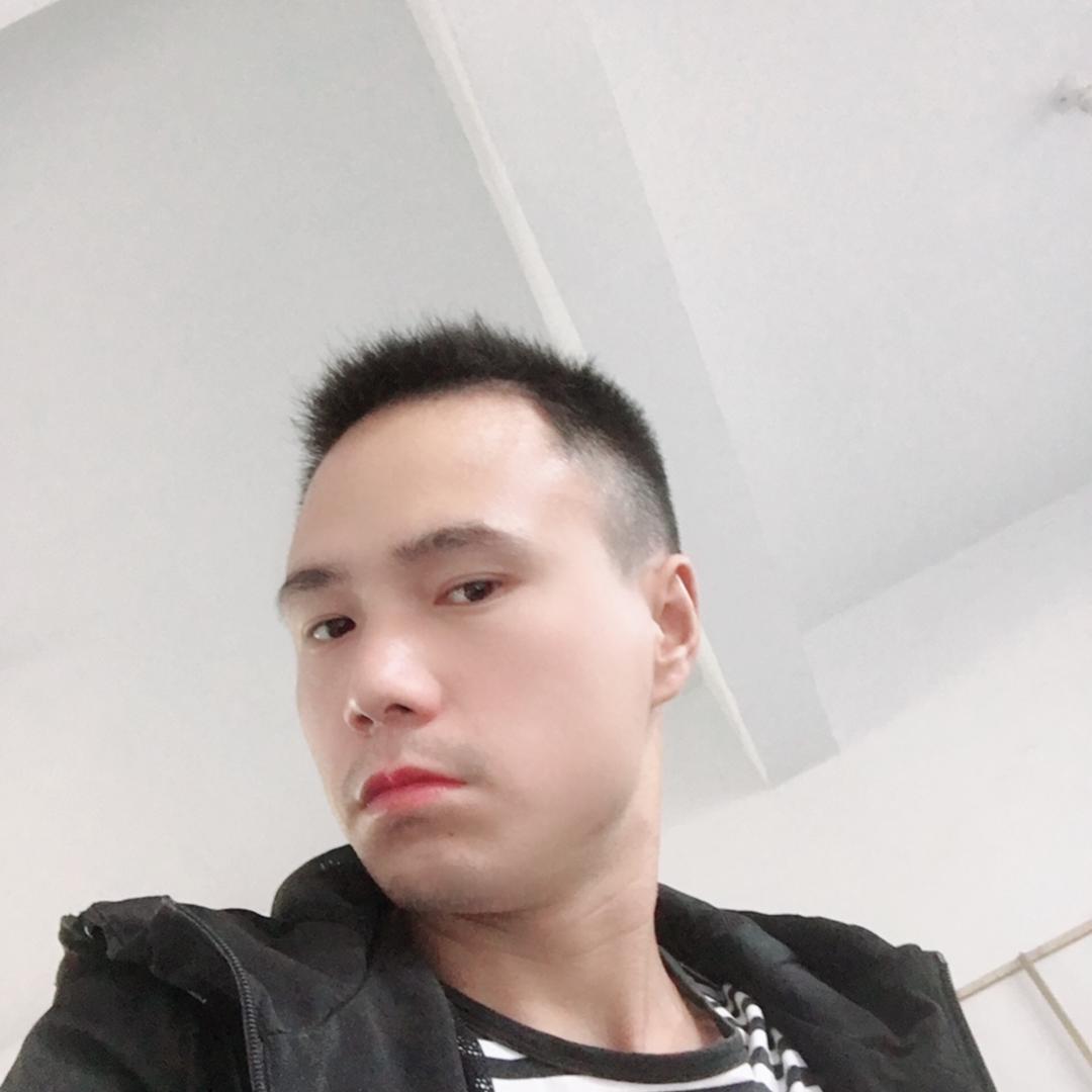 启宏大方包 魏冰川