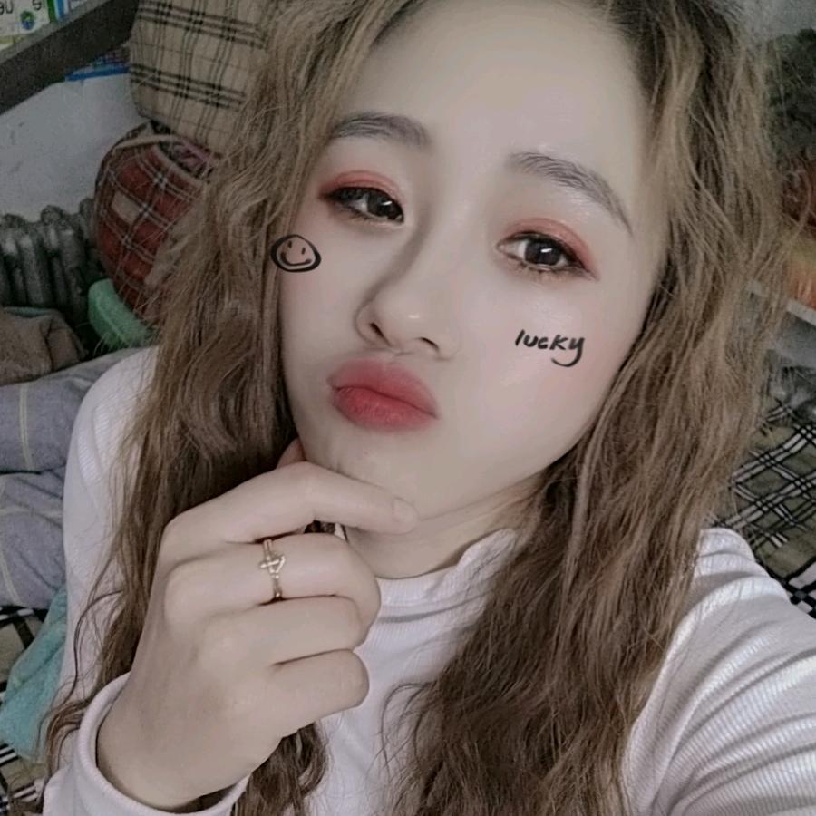 英子