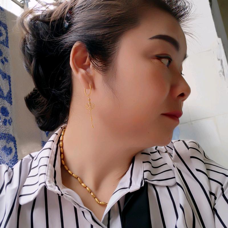 满红英