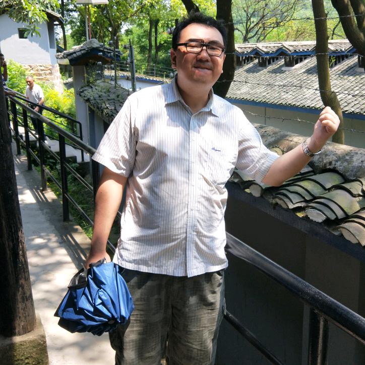 土老财摸穷