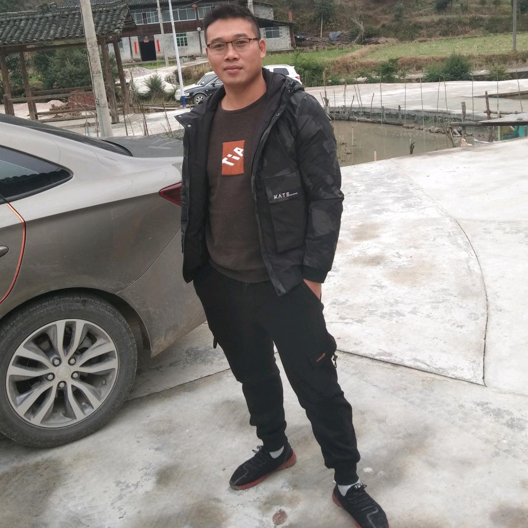 就房翻新。拆除。我们有团队。