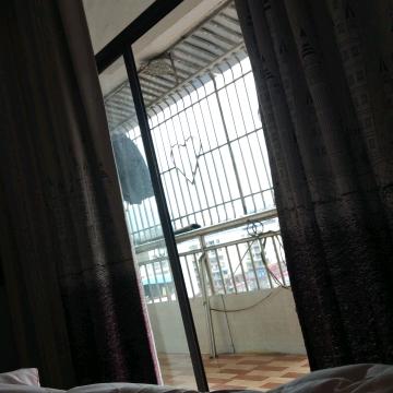 带刺的玫瑰呀🌷