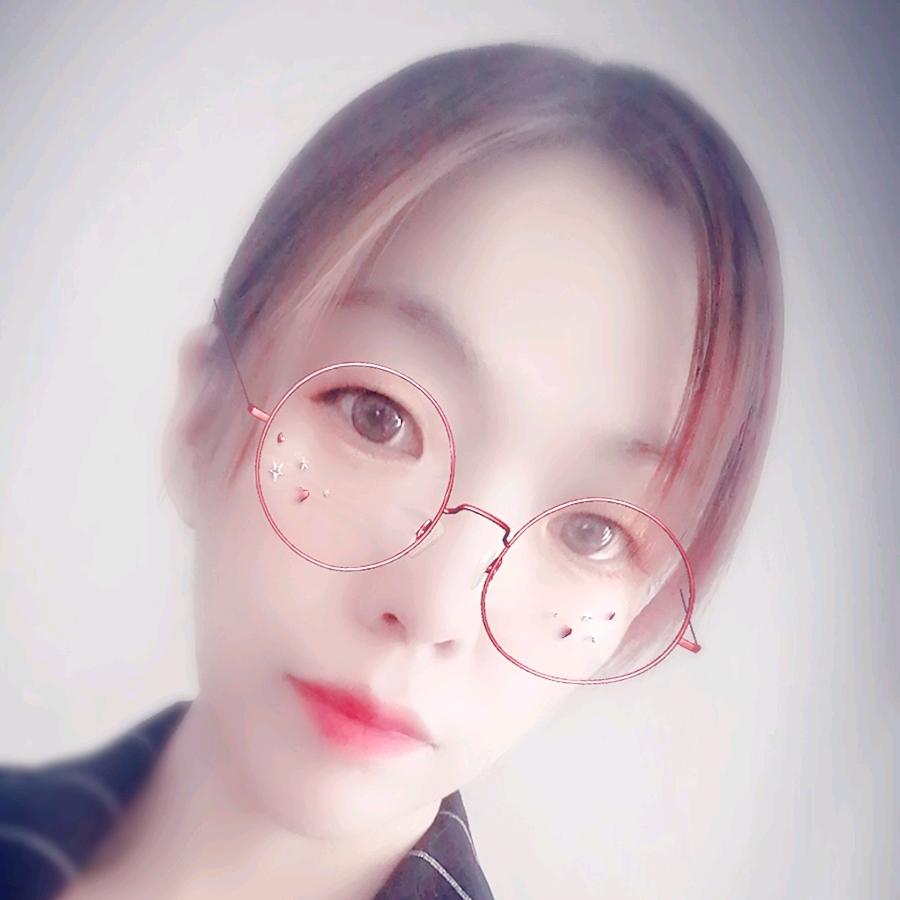 家有两孩。