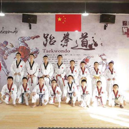 库尔勒市龙威武道搏击俱乐部
