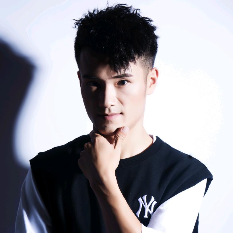 板木乡小飞老师文化传媒