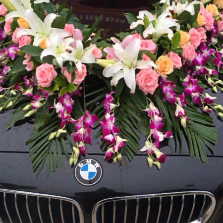 王芳婚庆鲜花一条龙服务