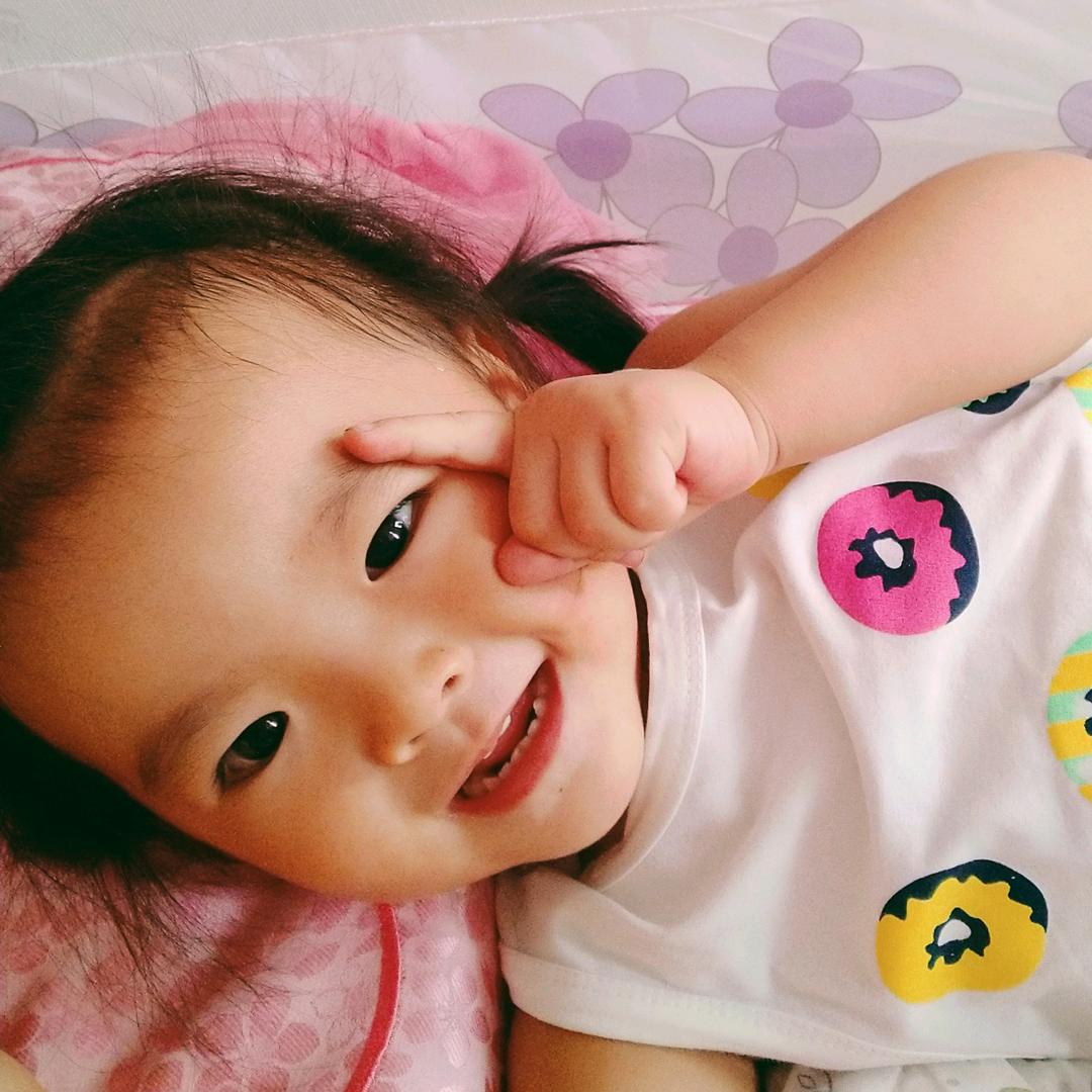 YAN朱小燕