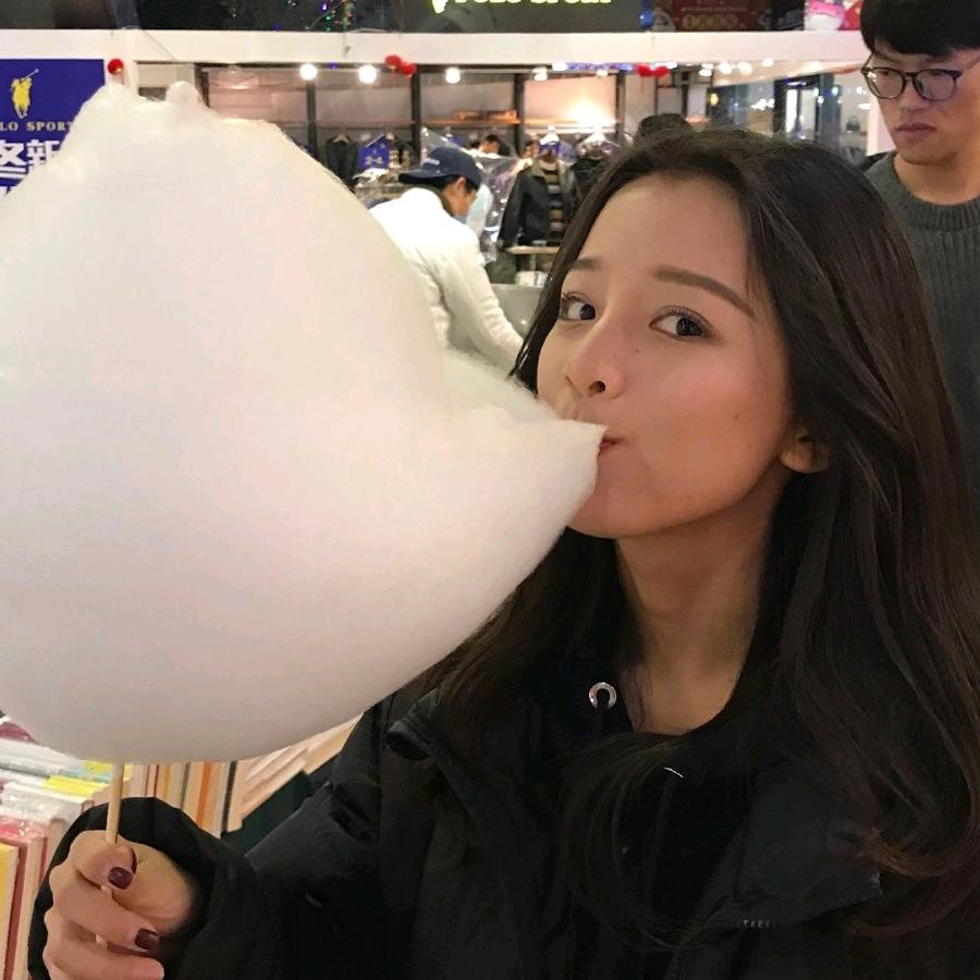 他的小梨窝
