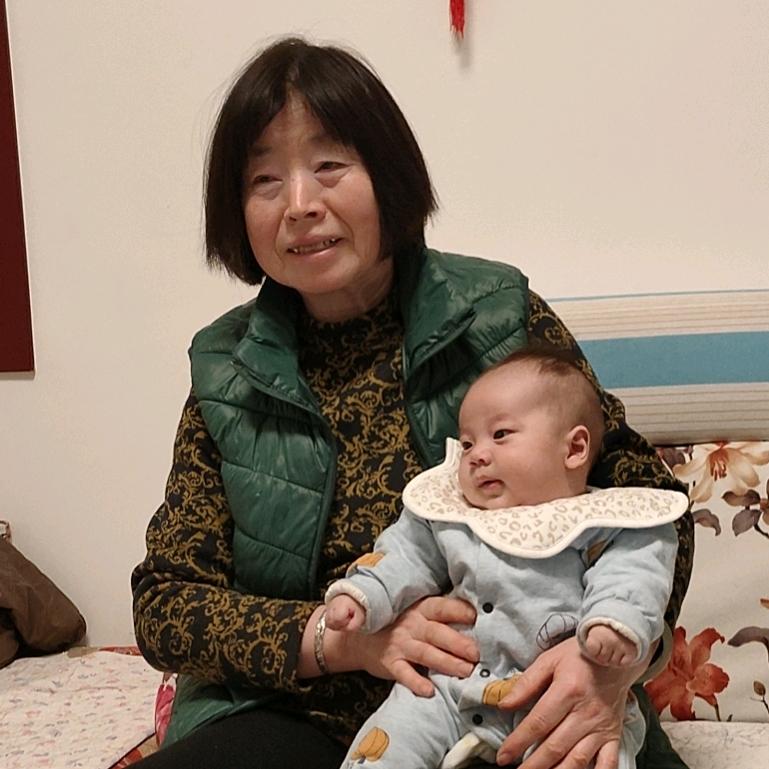 家有儿女。