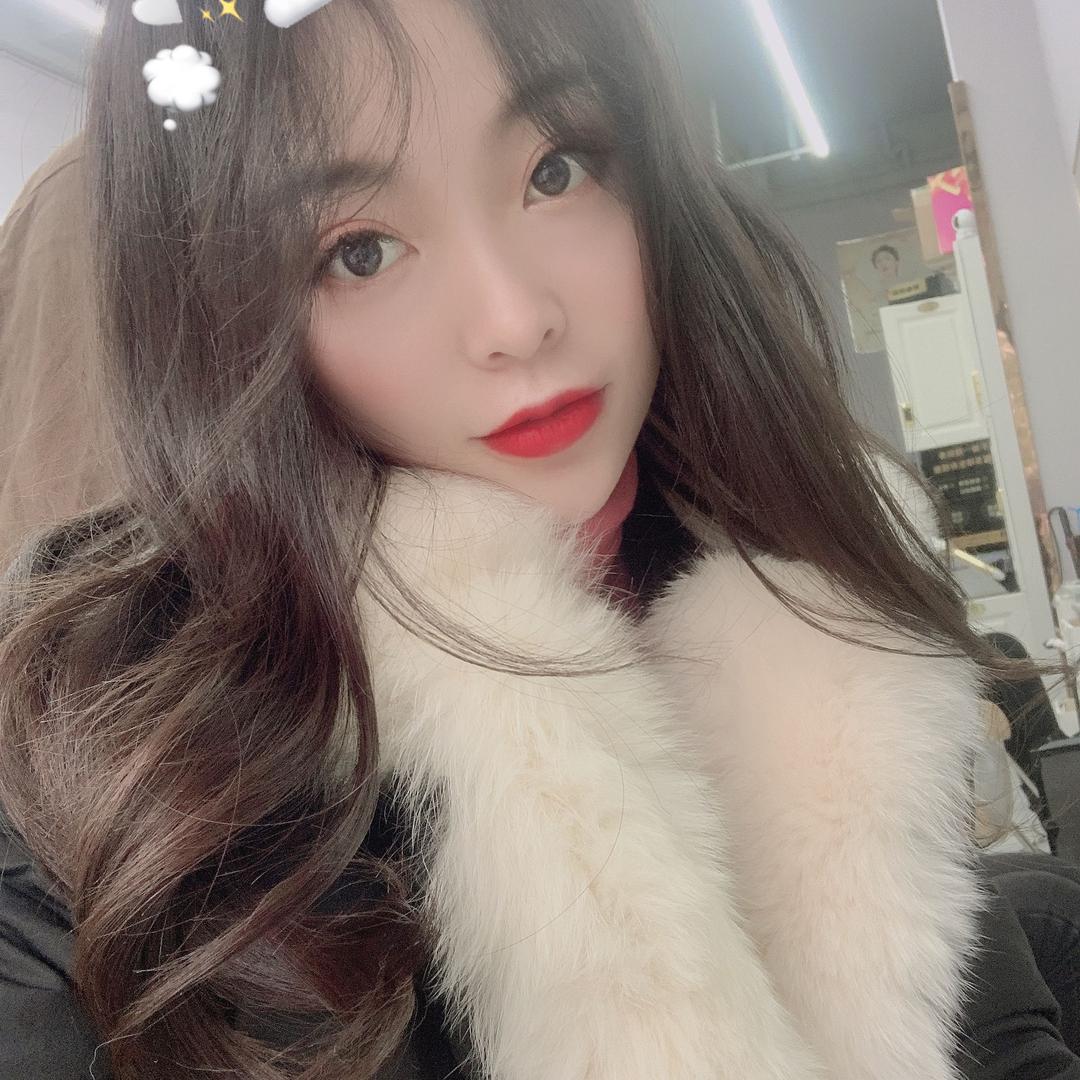 拾月里韩系女装店