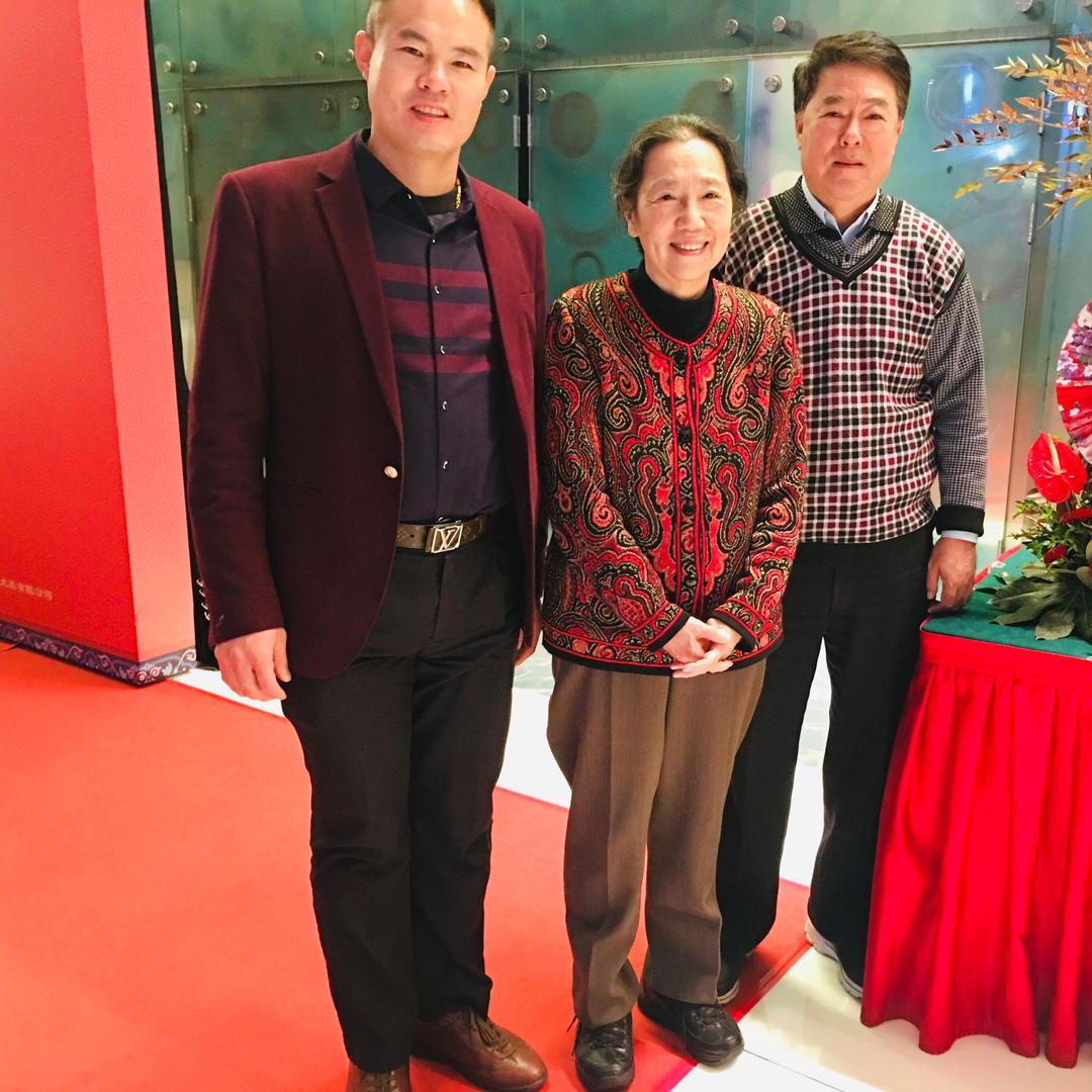 坚强的东哥