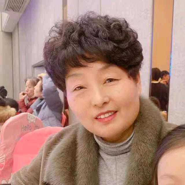 龚萍