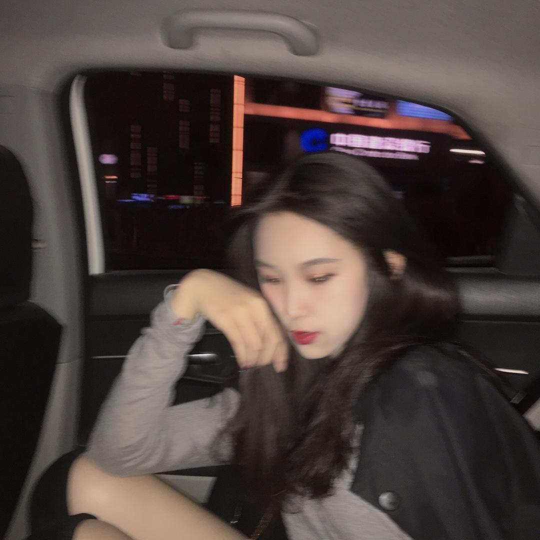 诗诗不想秃头
