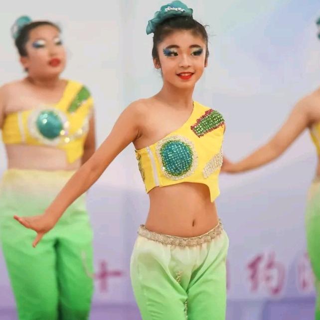兰花草