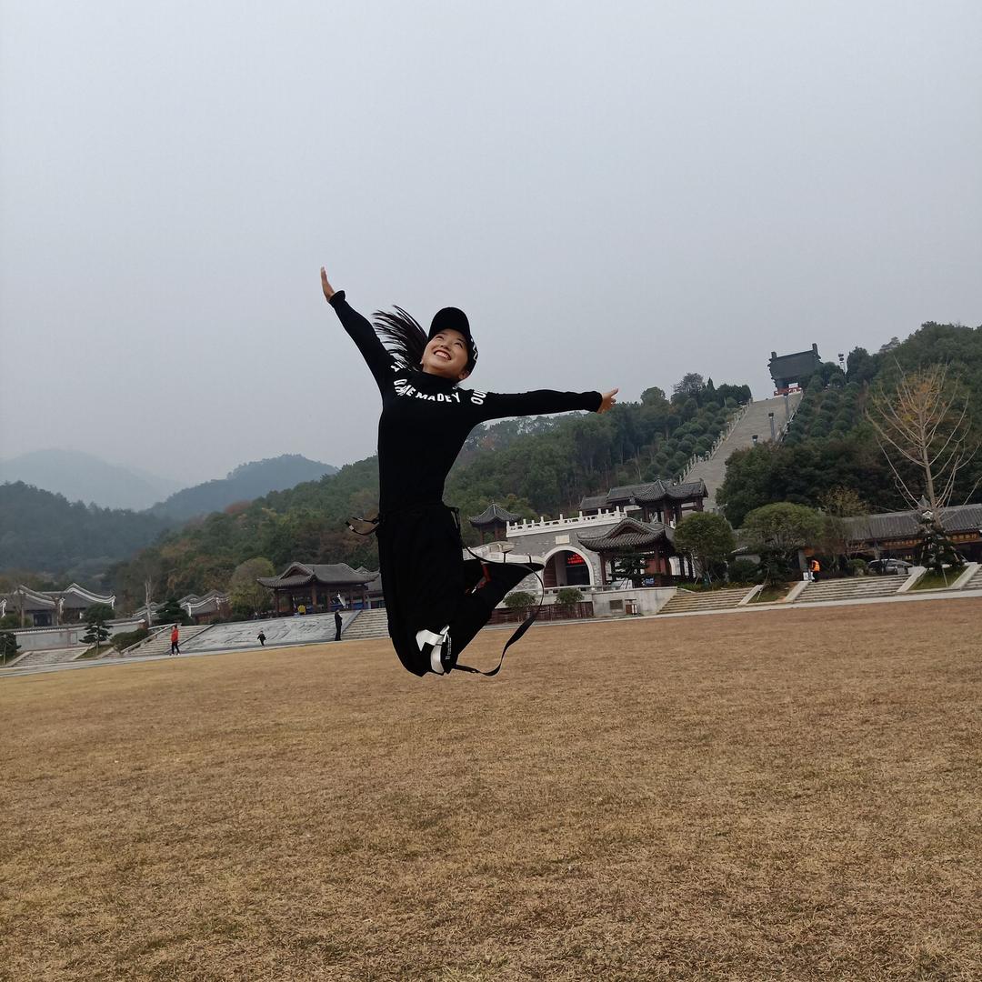 曈曈~TT女团