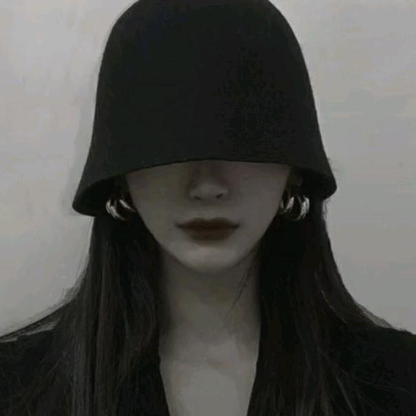 匸㕕🫧